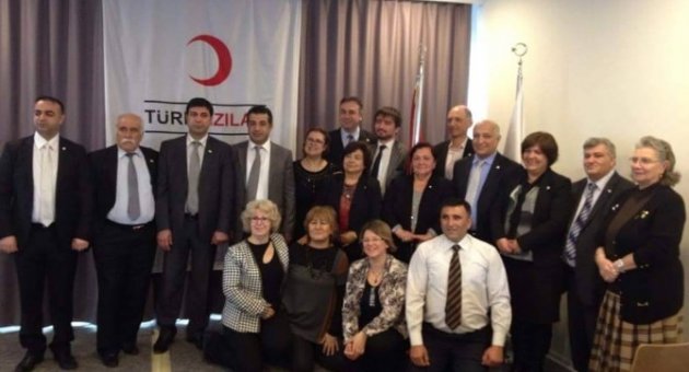 Kızılay Bölge Toplantısını İzmir’de Yaptı