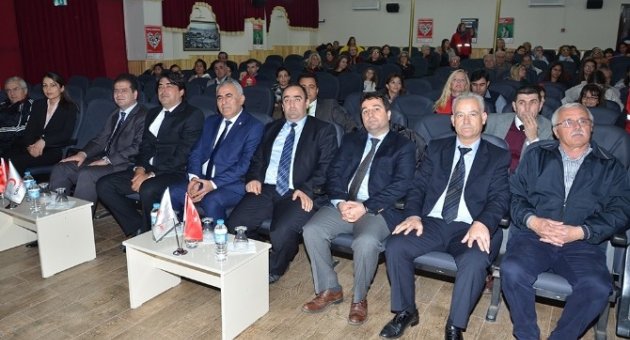 Kızılay Haftası Kapsamında Öğrenciler Ödüllerini Aldı