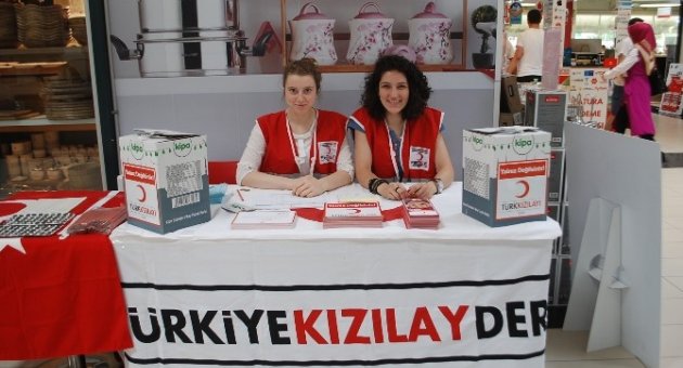 Kızılay’dan Yardım Paketi