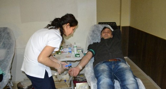 Kızılay’ın Okullardaki Kan Bağışı Kampanyasına Büyük İlgi