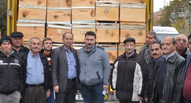 Kızılpınar’da Arıcılığa Destek