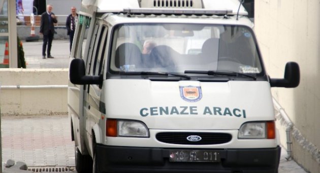 Kızını Rahatsız Eden Genci Pompalı Tüfekle Öldürdü
