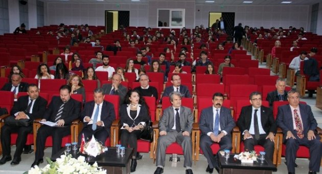Kktc Milli Eğitim Bakanı Dürüst: