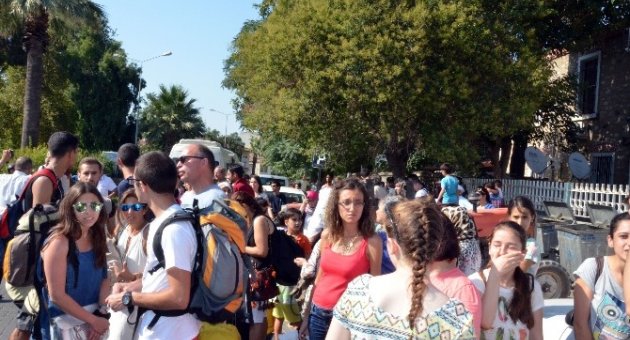 Klima Sistemi Arızalanınca Yolcular İmdat Frenini Çekti