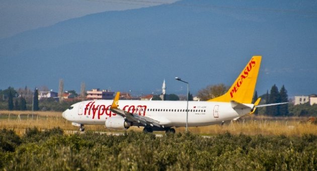 Koca Seyit Uçuruyor