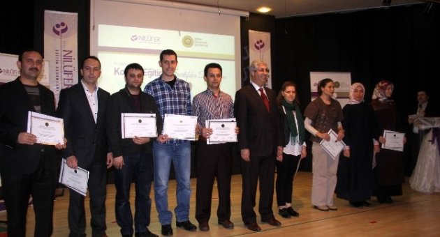 Koçluk Eğitimi Gören Öğretmenler Sertifikalarını Aldı