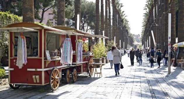 Konak’ta Kadınlar Hem Üretip Hem Kazanıyor