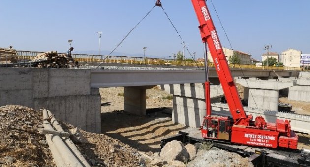 Köprü Kirişleri Konuluyor