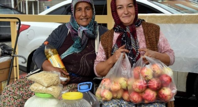 Köylü Pazarı Hizmete Girdi
