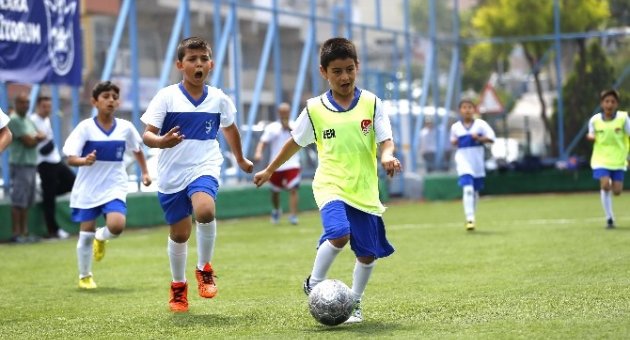 Kramponlar Küçük Mücadele Büyük