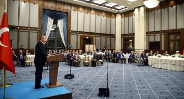’kubbelerden Semaya’ Adlı Eser Cumhurbaşkanına Takdim Edildi