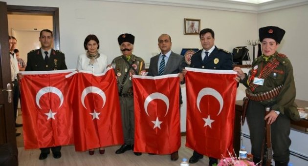 Küçük Menderes’in Kurtuluş Heyecanı Kiraz’dan Başladı