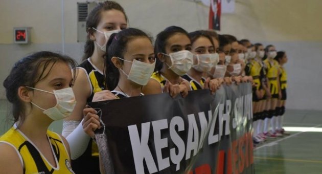 Küçük Sporculardan Hava Kirliliğine Maskeli Tepki