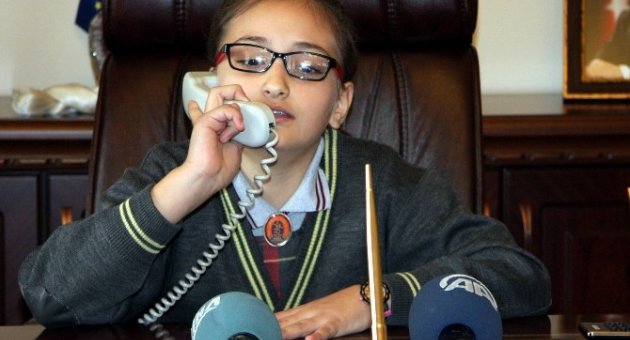 Küçük Vali Suriyeli Çocuklar İçin Eğitim İstedi
