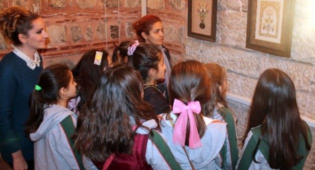 Kültürlü Öğrenciler Kaatı Sanatına El Attı
