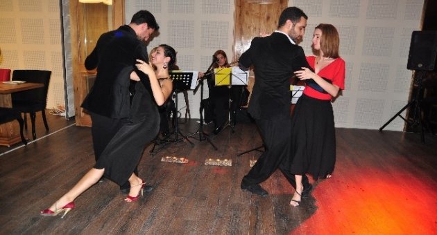 Kuzguni’de Görkemli Tango Gecesi