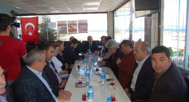 Lapseki Belediye Başkanı Gazetecilerle Bir Araya Geldi