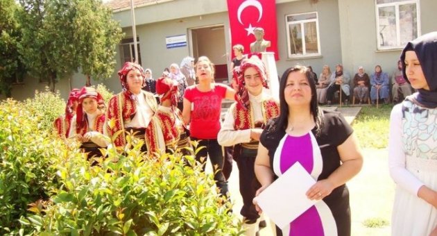 Lapseki Halk Eğitim Merkezi Sergi Açılışları