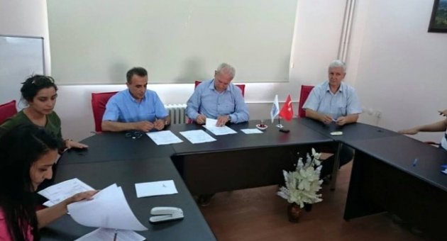 Lapseki’de Kanalizasyon İnşaatı Çalışmaları