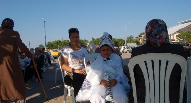 Lapseki’de Toplu Sünnet Etkinlikleri Yapıldı..
