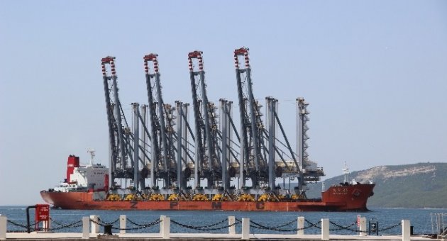 Liman Vinci Taşıyan Gemi, Çanakkale Boğazı’ndan Geçti