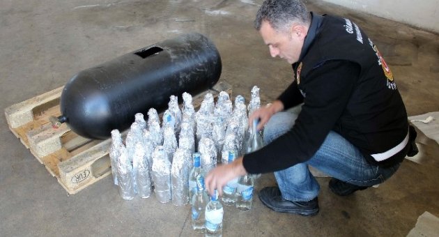 Lpg Tankından 45 Şişe Kaçak İçki Çıktı
