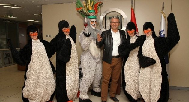 Madagascar Live, Karşıyaka’da