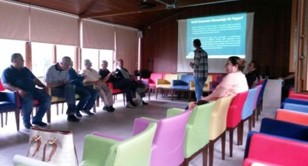Nilüfer Belediyesi Sivil Savunma Uzmanlığı, mahalle komitelerine temel afet bilinci eğitimi verdi.