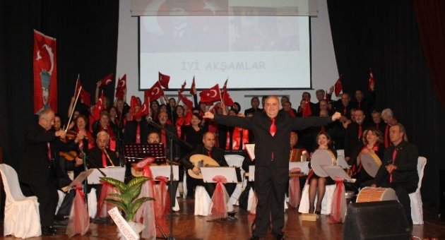 Mahurla Topluluğundan Duygu Yüklü Konser