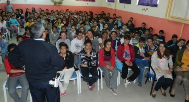 Malkara Polisi Öğrencilere Trafik Eğitimi Verdi