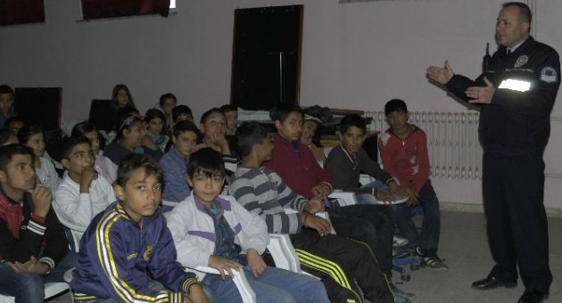Malkara Polisinden Öğrencilere Trafik Eğitimi