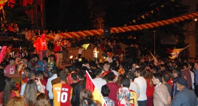 Malkara’da 4 Yıldızlı Şampiyonluk Coşkusu