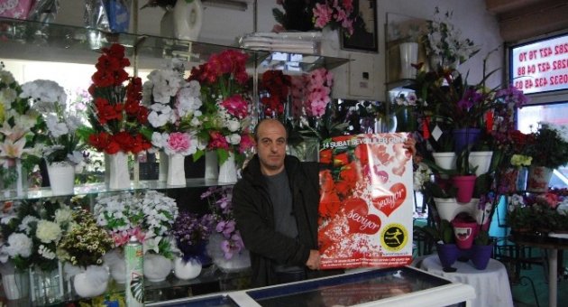 Malkara’da Çiçekçinin Sevgililer Günü Mesaisi