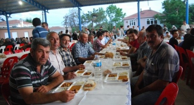 Malkara’da Geleneksel İftar Yemeği Düzenlendi