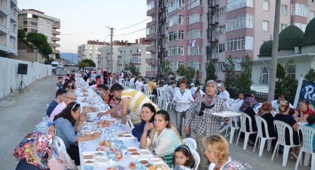 Manastır’da İftar Coşkusu