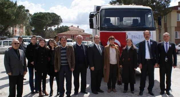 Manyas’a Çöp Kamyonu Ve Konteyner Desteği