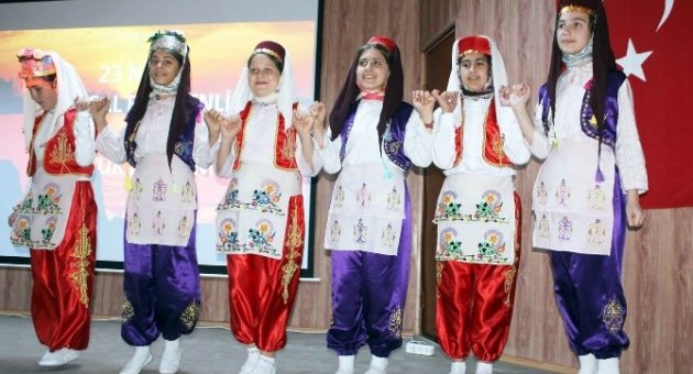 Manyas’ta 23 Nisan Kutlamaları