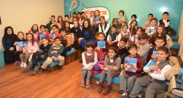 ’mavinin Mutluluğu’nu Çocuklara Anlattı