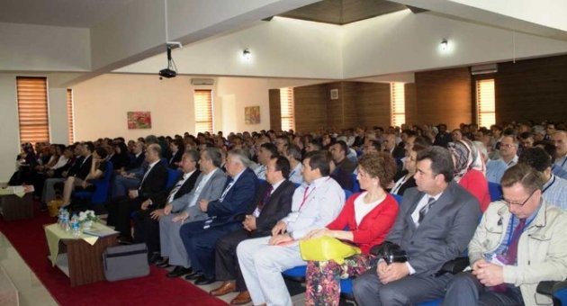Meb’in Eğitim Yönetimi Seminerleri Sürüyor