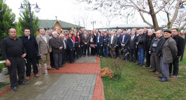 Menderes Belediyesi’nden Muhtarlara Destek