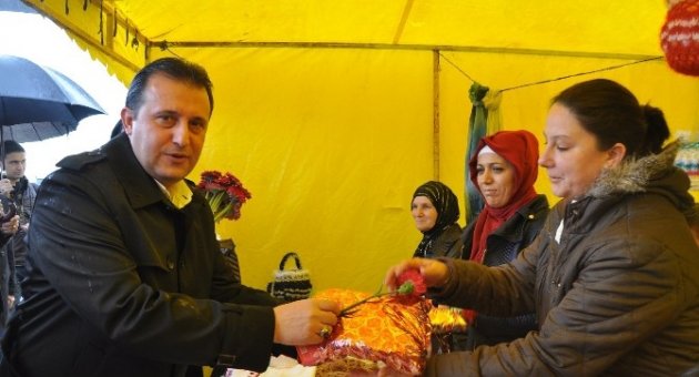 Menderes’te 8 Mart Kutlaması