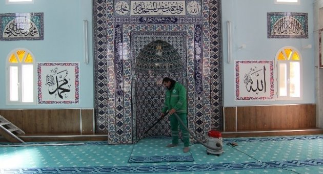 Menderes’te Camiler Ramazan’a Hazır