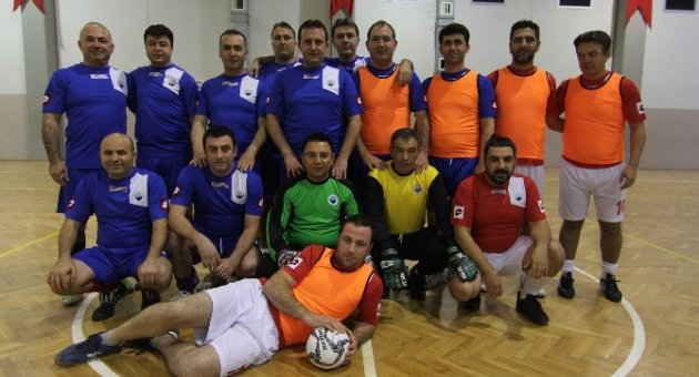 Menderes’te Dostluk Maçı