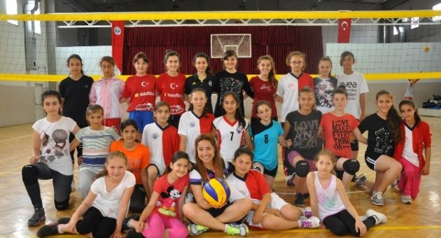 Menderes’te Yaz Spor Okulları Açılıyor