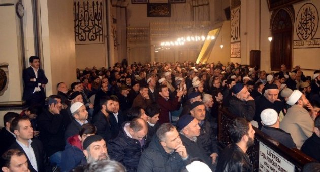 Merhum Necmettin Erbakan İçin Ölümünün 4. Yılında Ulu Cami’de Mevlit Okutuldu