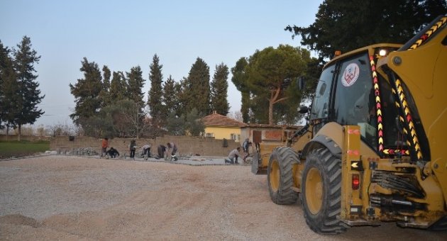 Mezarlıklar Çamurdan Kurtuluyor