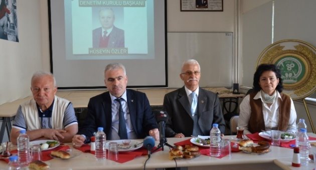 Mezun Öğrenciler Yeni Öğrencilerle Buluşuyor