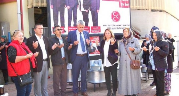 Mhp Çan’da Vatandaşlara Aşure İkram Etti