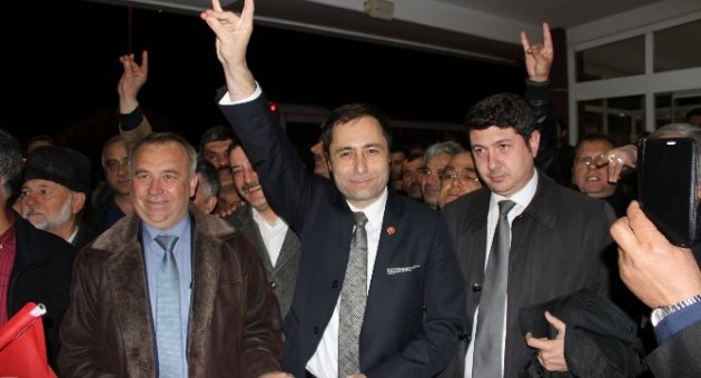 Mhp’li Aday Vekil Gibi Karşılandı