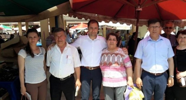 Mhp’li Milletvekili Adayı Pazar Esnafının Sorunlarını Dinledi